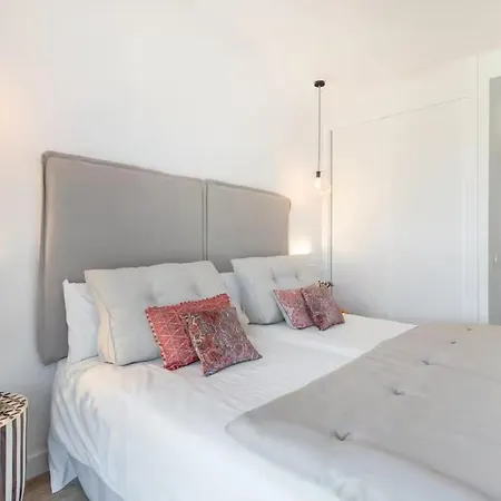 Skyline 7 Pool & Parking Free Appartement *