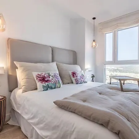 Skyline 7 Pool & Parking Free Appartement *